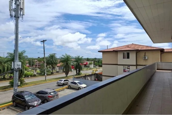 Venta de local comercial en Plaza Santa Fe, La Siesta, Tocumen