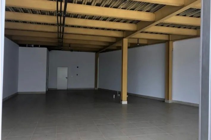 Venta de local comercial en Plaza Santa Fe, La Siesta, Tocumen