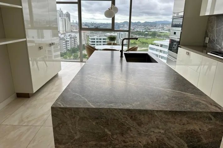 Venta de apartamento en La Maison by Fendi Casa, Santa Maria