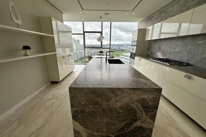 Apartment for Sale in Santa Maria