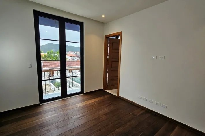 Apartamento en venta en el Casco Antiguo, Santa Familia