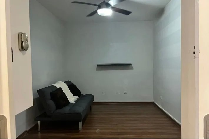 Alquiler de apartamento con vista al mar en Avenida Balboa, Panamá