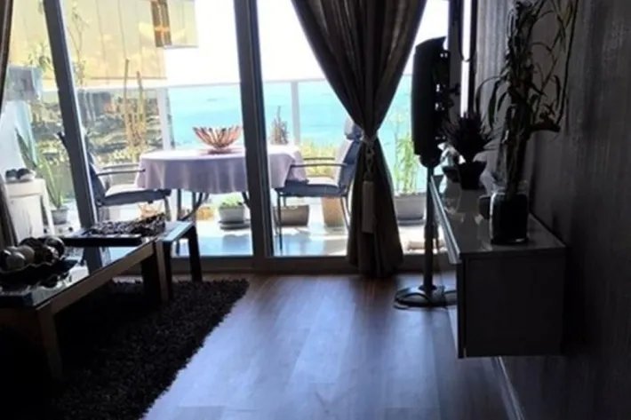 Alquiler de apartamento con vista al mar en Avenida Balboa, Panamá