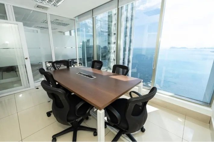 Office for rent on Avenida Balboa, Panama