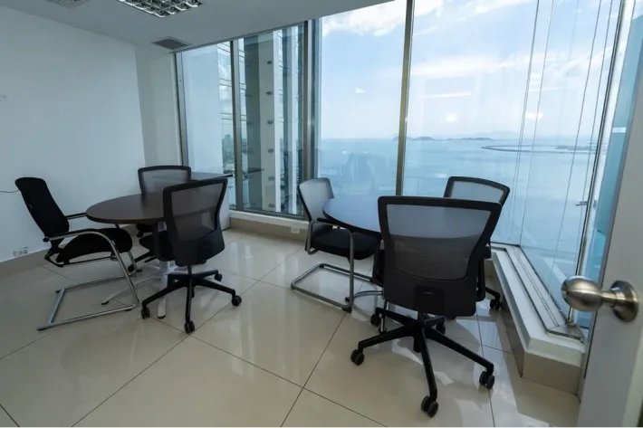 Office for rent on Avenida Balboa, Panama