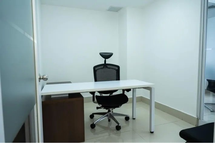 Office for rent on Avenida Balboa, Panama