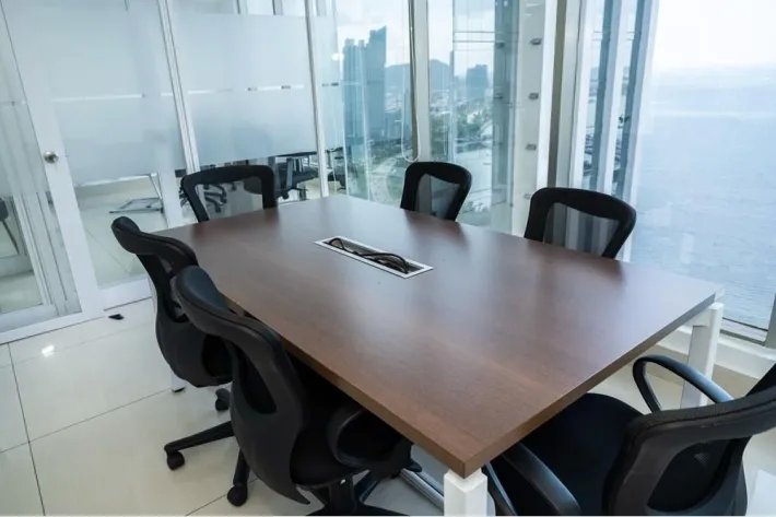Office for rent on Avenida Balboa, Panama