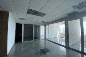 Office for rent in Torre de Las Americas.