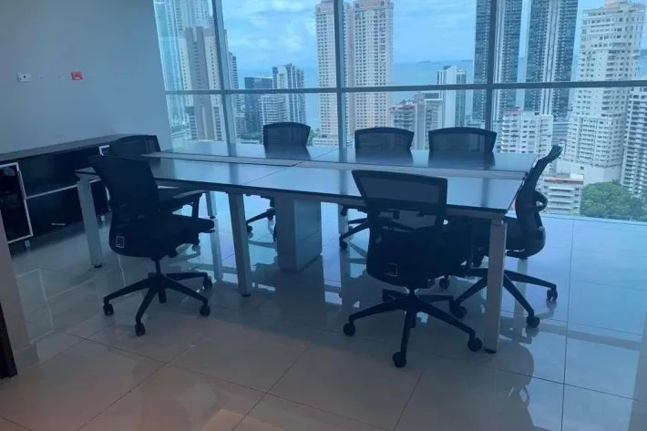 Alquiler de Oficinas en Hi Point Federico Boyd  Bella Vista. Piso 23