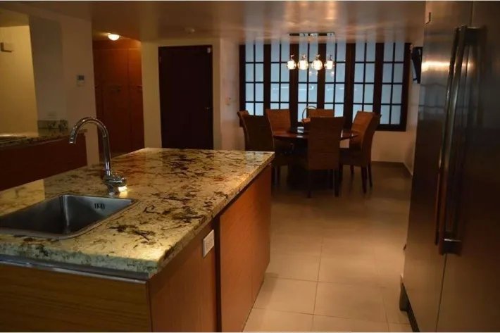 Venta de mansión en La Loma, Pueblo Nuevo
