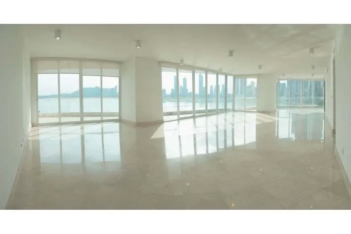 For sale Apartment at The Point Paitilla