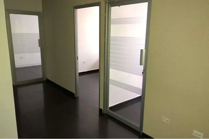 Alquiler de Oficina en Torre de Las Américas.