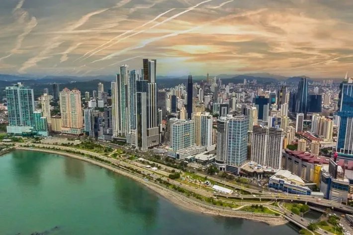 Venta de Apartamento en The Point, Punta Paitilla