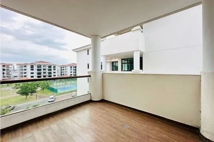 Venta de Apartamento Reposeído en Costa Sur, Juan Díaz, Panamá