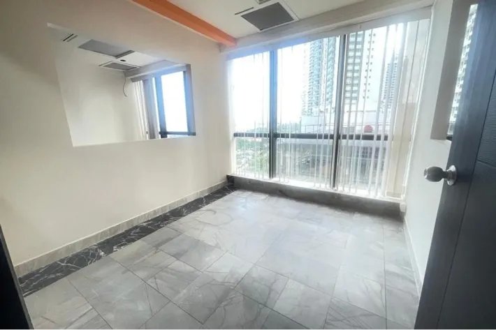 Alquiler de oficina en Avenida Balboa, Panamá