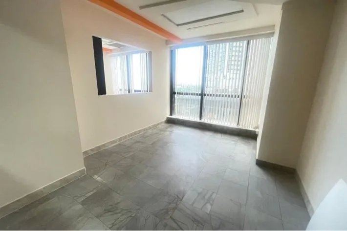 Alquiler de oficina en Avenida Balboa, Panamá