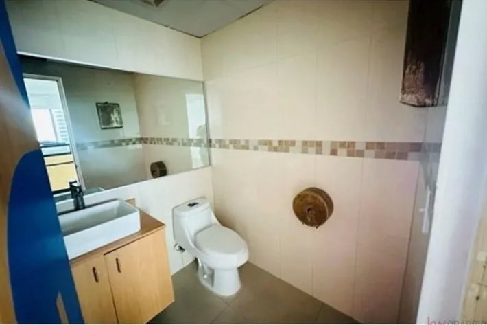 Venta de oficina en Costa del Este, Panamá