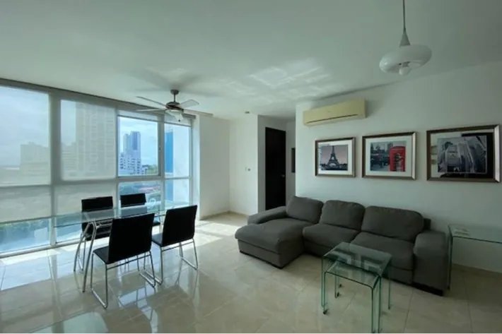 Se vende apartamento en San Francisco cerca Parque Omar, Panamá