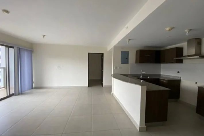Se vende apartamento en Midrise, Woodlands, Panamá Pacífico