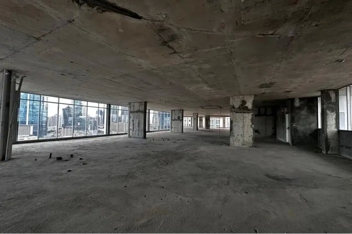 Venta de Oficina Comercial Reposeída en Obarrio, Panamá