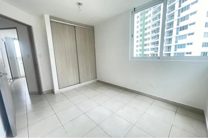 Apartamento en venta en Plaza Edison, Betania