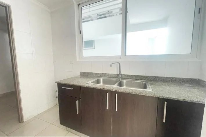 Apartamento en venta en Plaza Edison, Betania