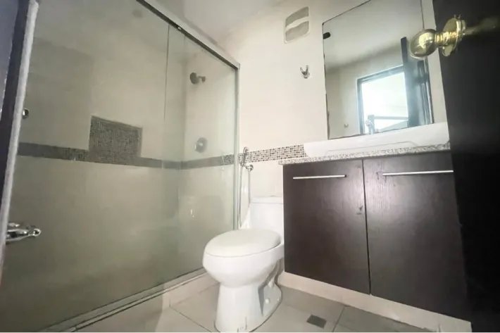Venta de apartamento en Plaza Edison, Betania
