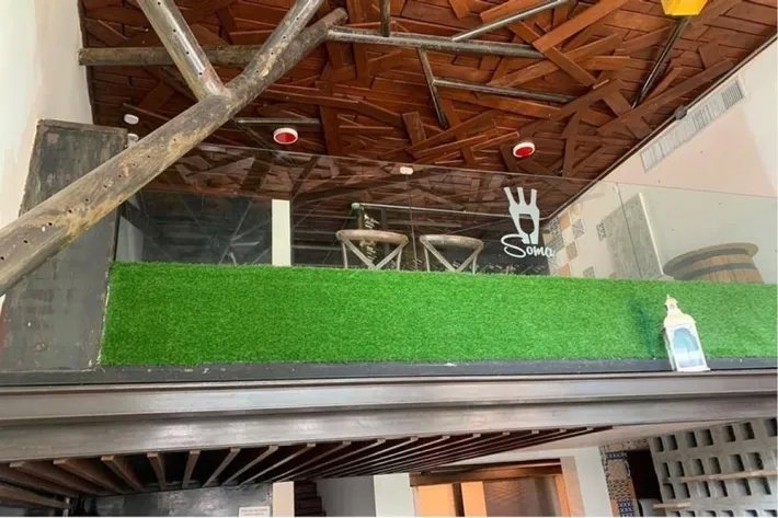 Five-level commercial house for sale in Casco Antiguo