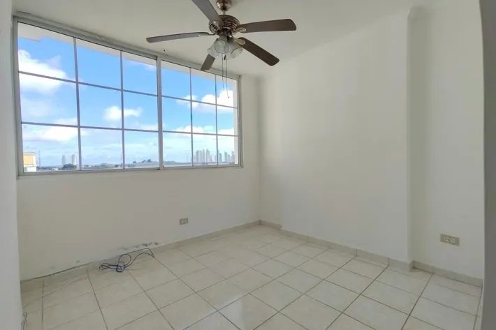 Apartment for sale in PH Mystic Hills, El Crisol