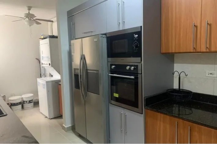 Alquiler de apartamento amoblado en PH Diana, Obarrio, Panamá