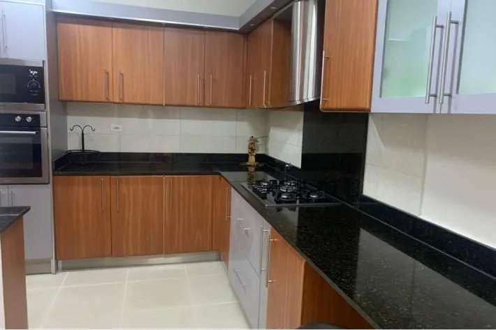Alquiler de apartamento amoblado en PH Diana, Obarrio, Panamá