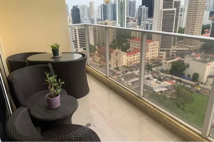 Alquiler de apartamento amoblado en PH Diana, Obarrio, Panamá