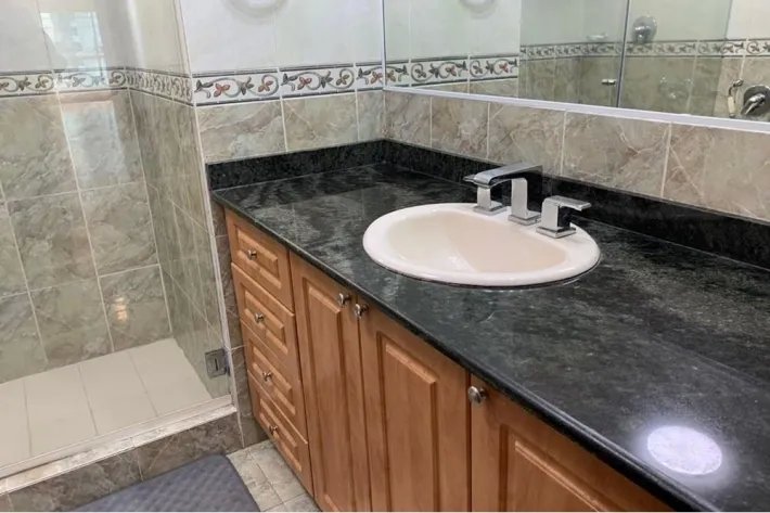 Venta de apartamento en Victoria Tower, Obarrio, Bella Vista, Panamá