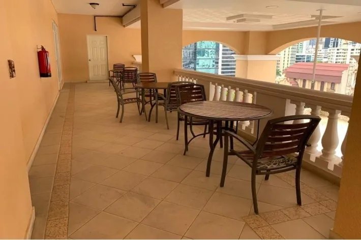 Venta de apartamento en Victoria Tower, Obarrio, Bella Vista, Panamá