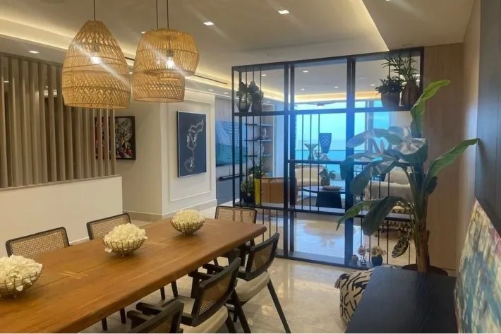 Furnished apartment for sale in Avenida Balboa, Panama