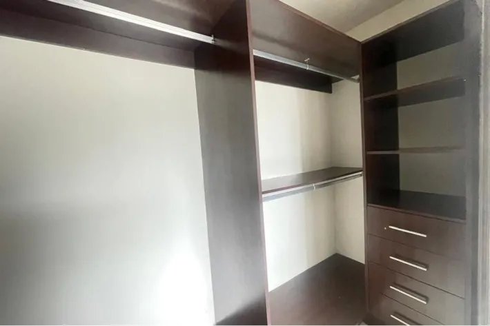 Apartamento en venta en Condado del Rey, Betania