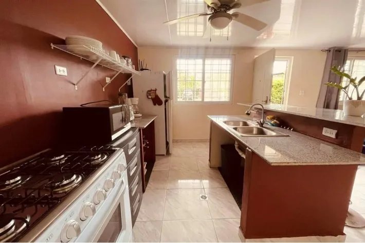 House for rent in Punta Barco, Panama