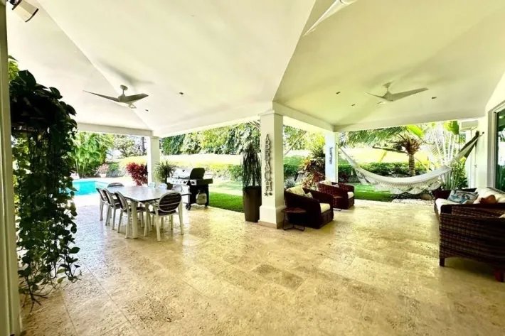 Venta de Villa en Bijao Beach Club  Residences