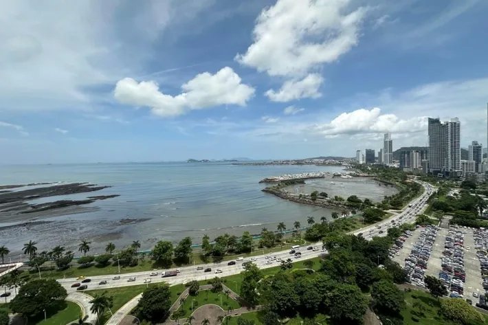 Venta de Apartamento en Yoo Panama Ave Balboa