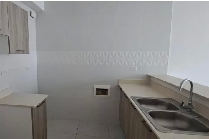 Venta de apartamento en Edison Park, Betania, Panamá