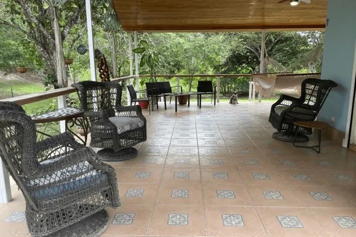 Se vende finca con cabañas en San Carlos