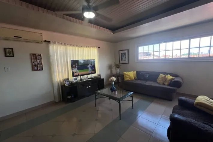 Venta de casa en Residencial Las Lomas, Villa Lucre