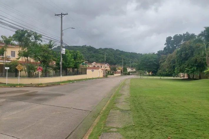 Venta de casa en Green Valley, Albrook
