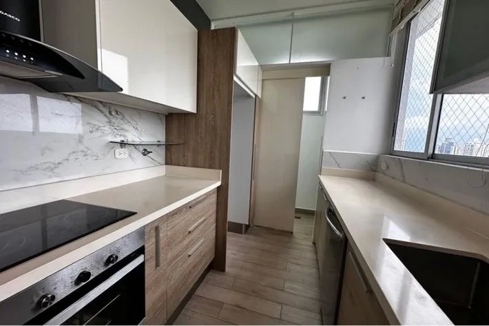 Venta de Apartamento Reposeído en San Francisco, Panamá