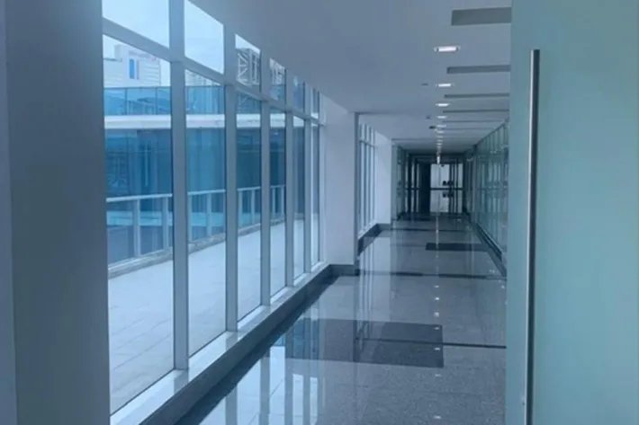 Alquiler de Oficina en Vía Israel