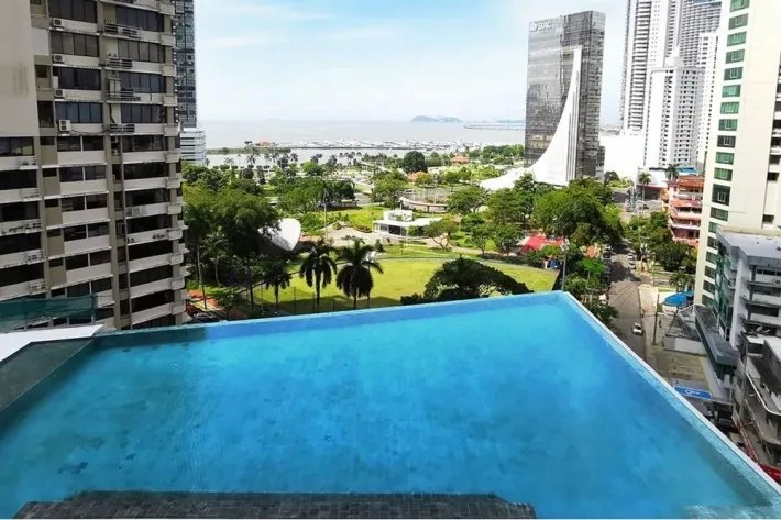 Venta de apartamento PH Costanera, Bella Vista