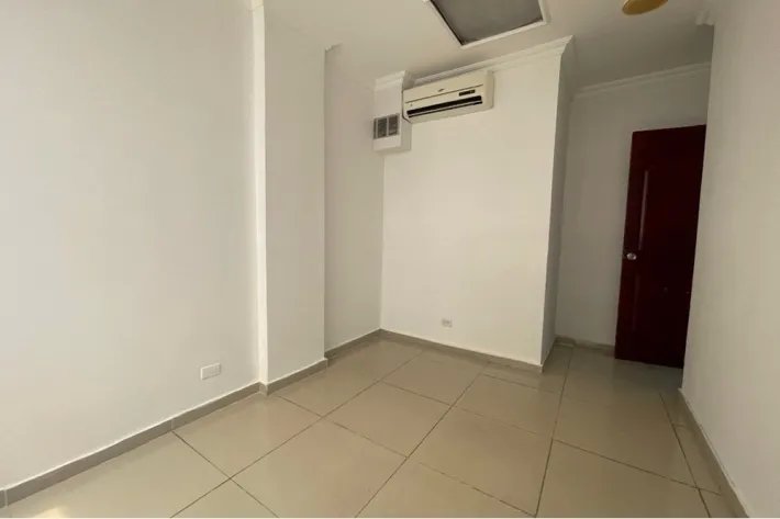 Office for sale on Avenida Balboa, Panama