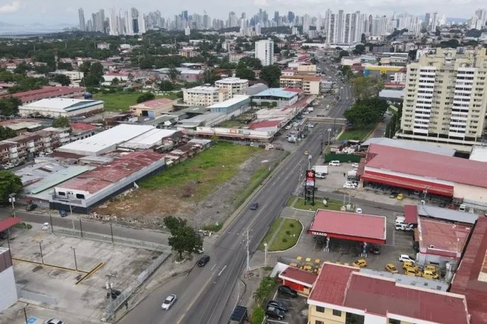 Prime land lot for sale in Rio Abajo (Vía España, in front of McDonald...