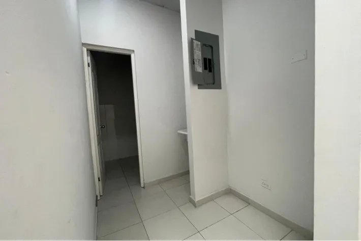 Commercial space for sale in Avenida Ernesto T. Lefevre, Panama City