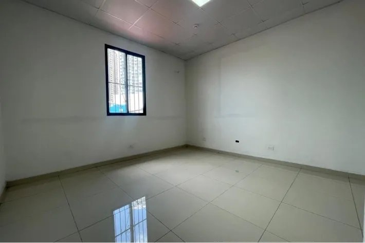Commercial space for sale in Avenida Ernesto T. Lefevre, Panama City